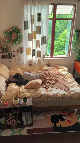 #myroom #houseoftiktok #新居 #家具 #RoomTour 很喜欢在这样的天气  躺在床上睡觉
