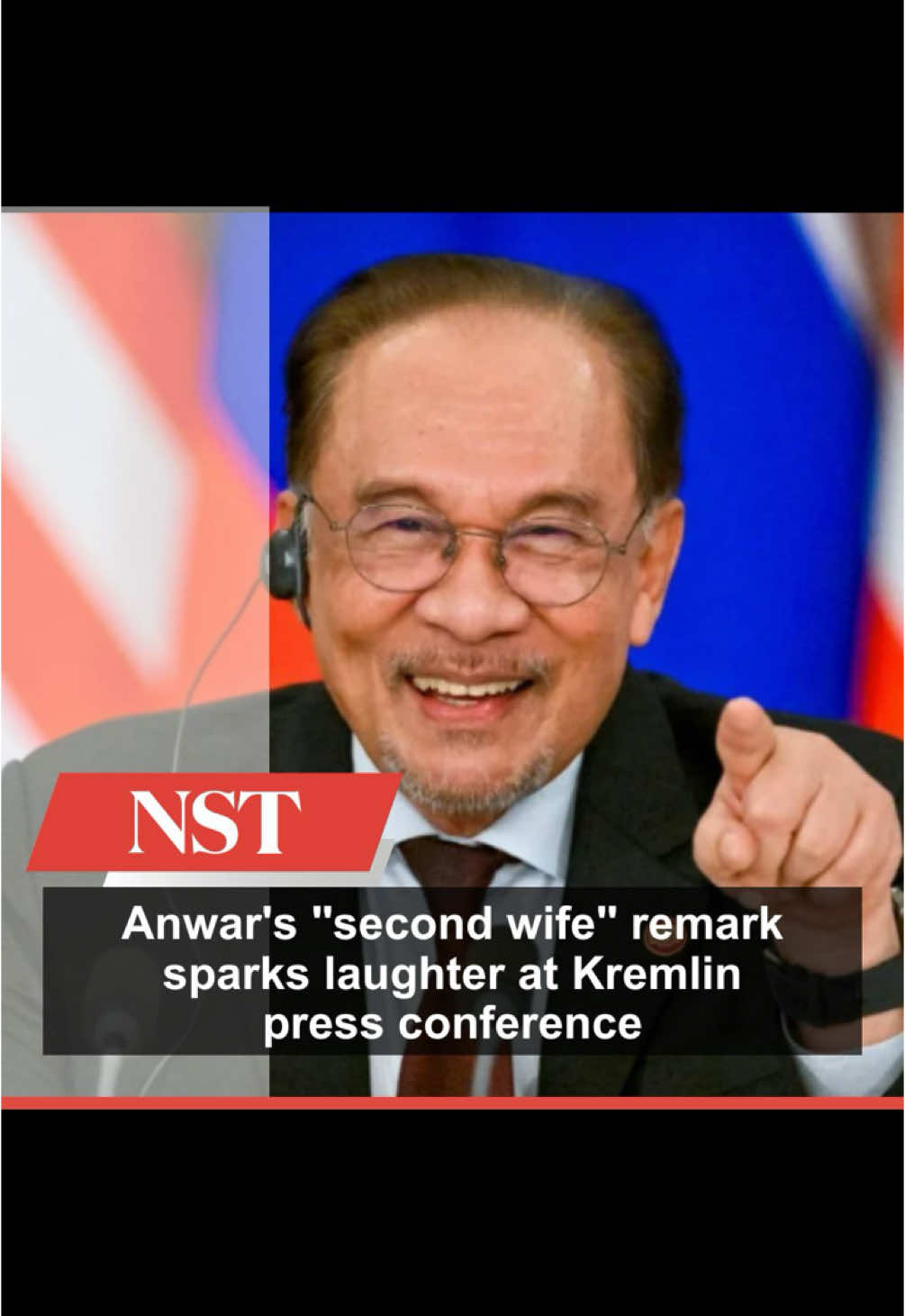 #NSTTV A diplomatic press conference took a humorous turn when Russian President Vladimir Putin shared an anecdote about Prime Minister Datuk Seri Anwar Ibrahim's witty response during a private tour of the Kremlin. #MalaysiaNews #NSTNews #PrimeMinister #AnwarIbrahim #MalaysiaRussiaRelations #President #VladimirPutin #InternationalRelations #BilateralTies #ForeignPolicy