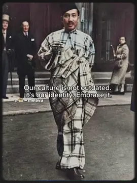 “Takkan melayu” hilang di bumi. ˚ ༘ ೀ.— || #Malaysia #tiktok #sejarah ##history #fyppppppppppppppppppppppp #fyp #foryou #page #edit #tunku #history #fypmalaysia #malaysiatiktok #dontletthisflop #unik #fakta #famous  #based #negaraku ##negaraku##tanahmelayu #🇲🇾 #like #Love #savemalaysiasedarlah #sedardiri #savemalaysia #Malaysia #malaysiafyp #asia #tanahmelayu #berdaulat #malaysiaistrulyasia 