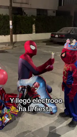#cosplayer #spiderman #electro #amezingspiderman2 