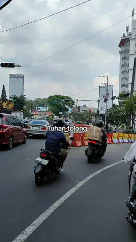 merindu lagi pada kekasih orang #merindulagi #yovieandnuno #lirik 