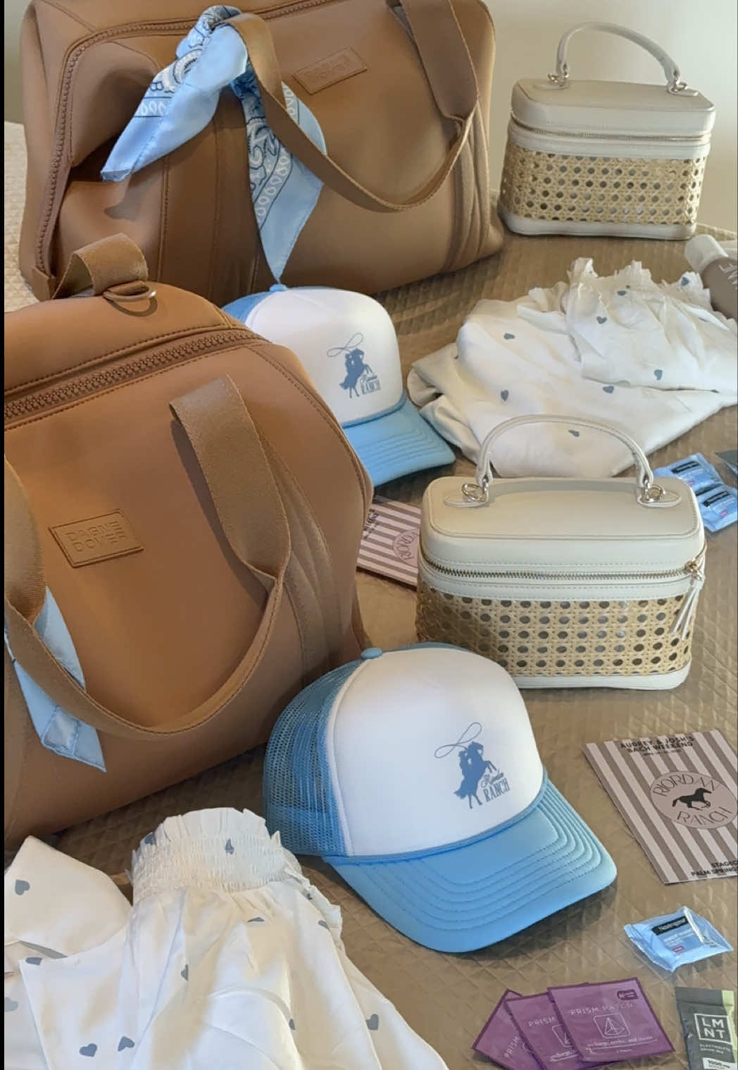 ✨ The best bridesmaids bags ✨ Thank you to the brands that made this all possible 🤍 feeling so beyond grateful!  @Ariat @Shop Birdy Grey @Dagne Dover @Dazzle Dry @Drink LMNT @Prism Patch ™ @Peta Jane Beauty @FRENSHE @NOWADAYS #fyp #bachelorette #bachelorettegifts #bachelorettegoodiebags #bachelorettepr 