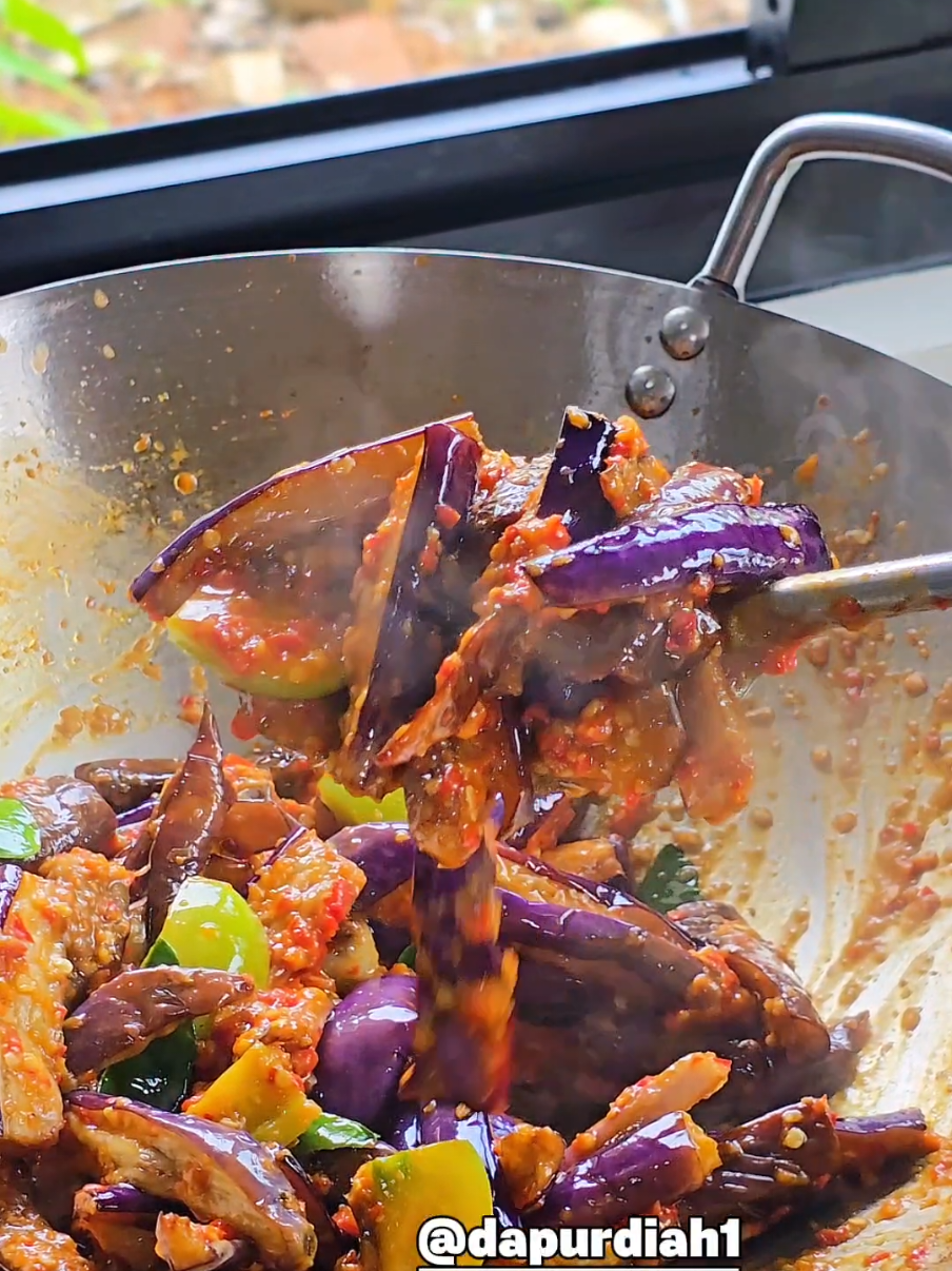 Paling suka terong dimasak apa bun?? #daily #resepsimple #terong #menu #menusimple 