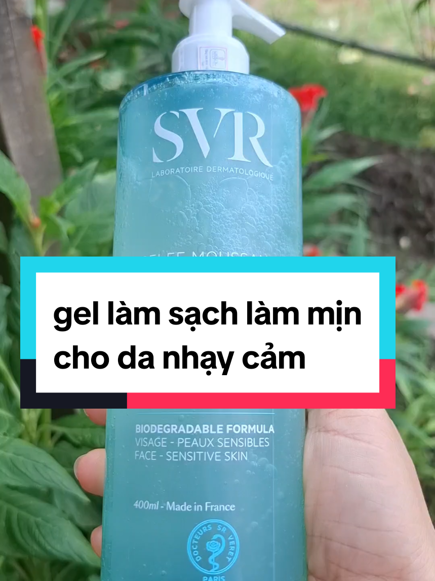 Gel rửa mặt SVR cho da nhạy cảm, da dễ kích ứng của hãng dược mỹ phẩm Pháp đây ạ