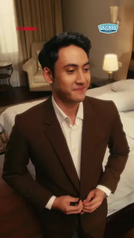 Pagi-pagi mikirin outfit udah oke, motor juga harus bikin looks lo makin keren dong! Karena first impression tuh penting banget. 😍 Bareng Grand Filano, lo bakal tampil praktis, effortless, dan bakal tetap standout! Semua kebutuhan harian lo bisa masuk ke bagasi dengan rapi dan ringkas. Mulai dari OTW kantor sampai pulang, Grand Filano bukan cuma kendaraan, tapi statement yang classy banget! 🤩 Stay classy & easy, bareng Grand Filano Hybrid-Connected! ✨ #YamahaIndonesia #SemakinDiDepan #GrandFilano