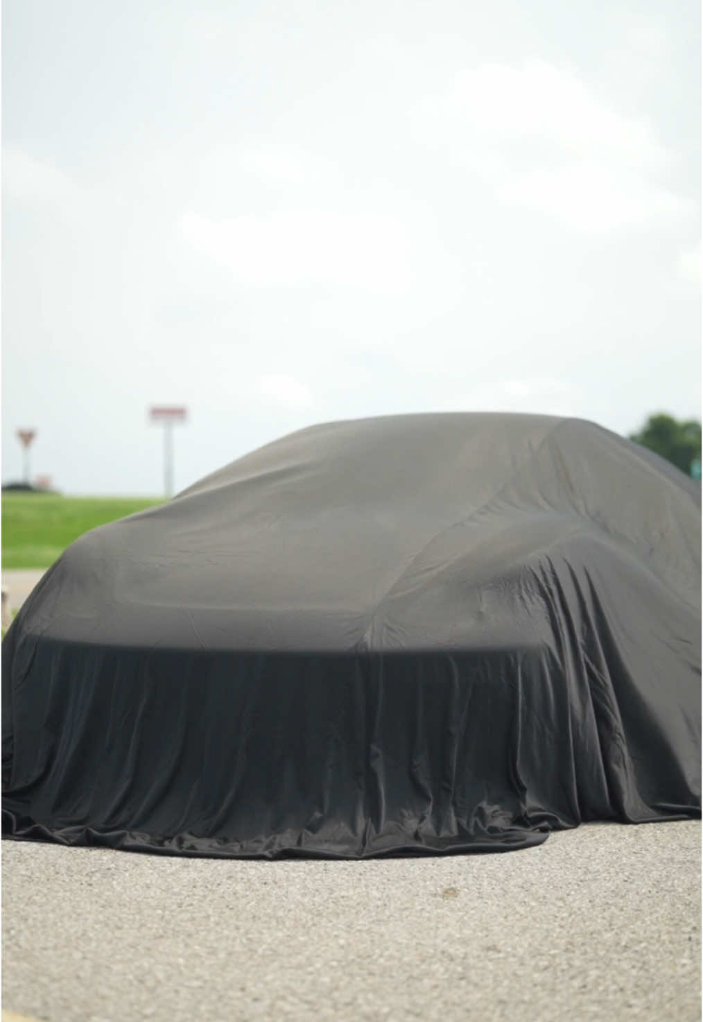 Would you trade your car for one month? No trade backs… #CarSwap with @Peter Lannister 
