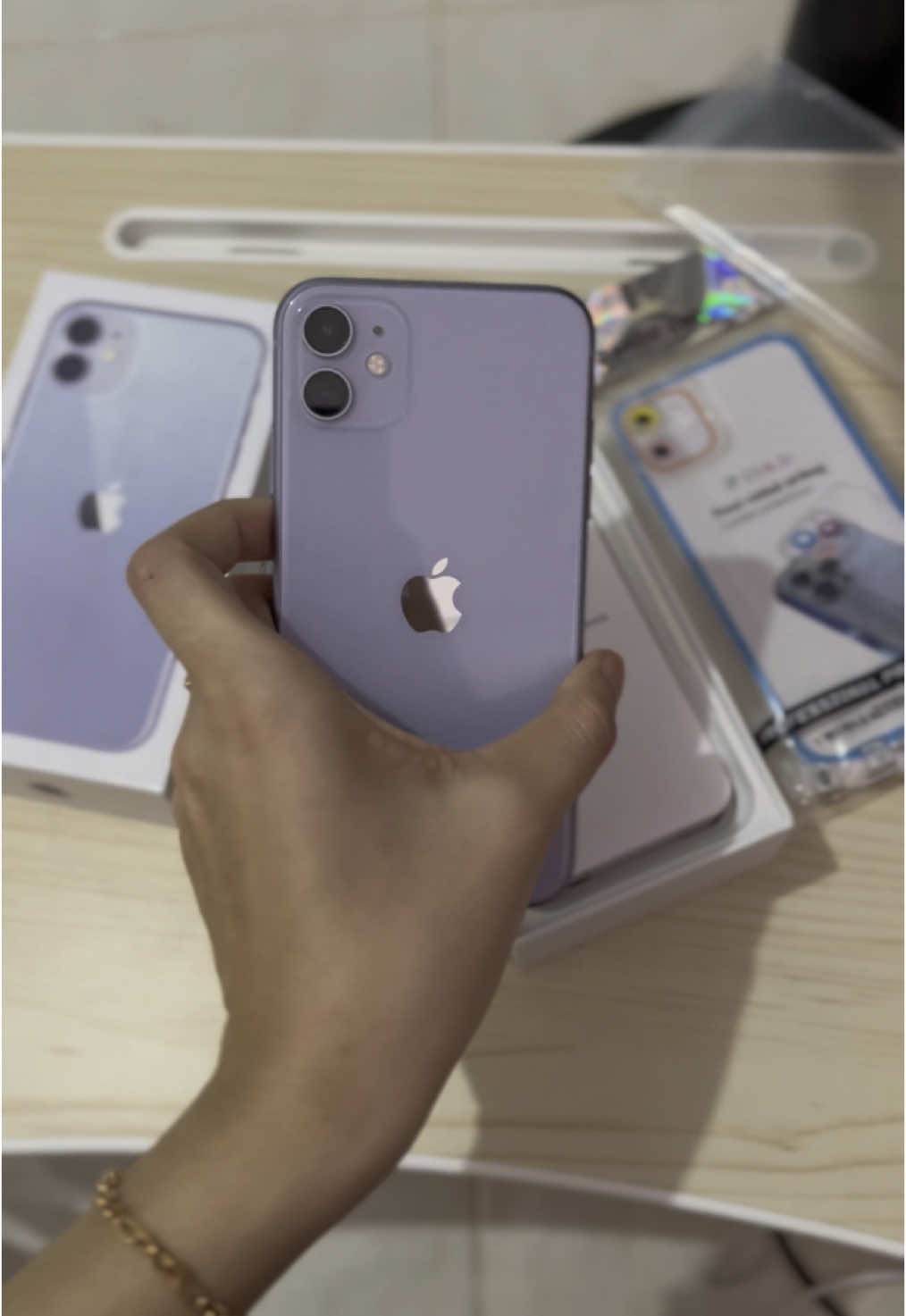 iPhone 11 128gb ungu 4,3jt siap kirim Pontianak-suruk kapuas hulu