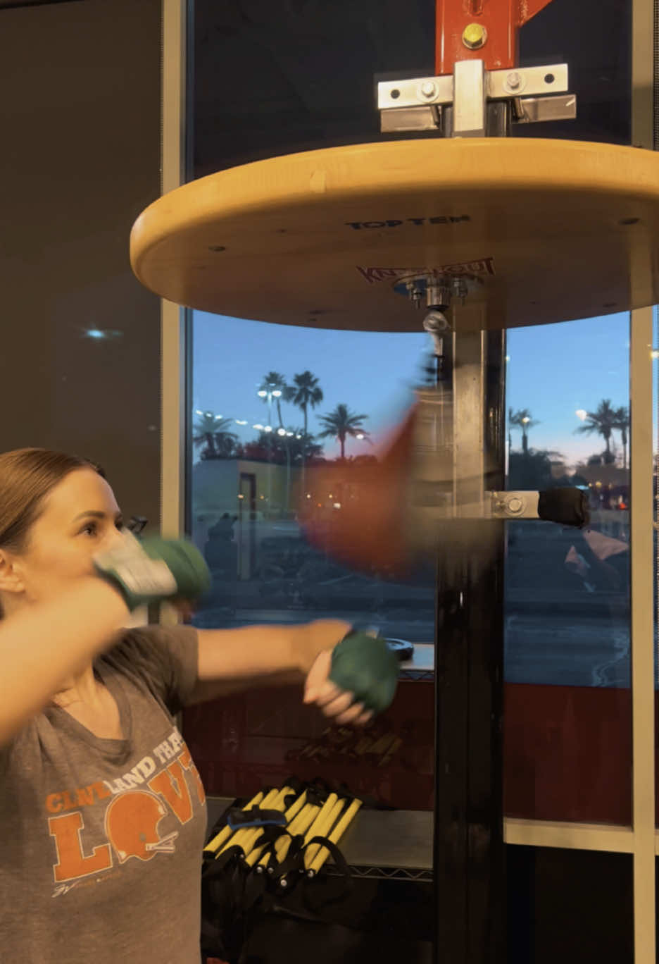 Am I getting faster ? 👀 #fyp #speedbag #boxing #speedbaggirl #Fitness #healthy #sports #speedy #fun #viral