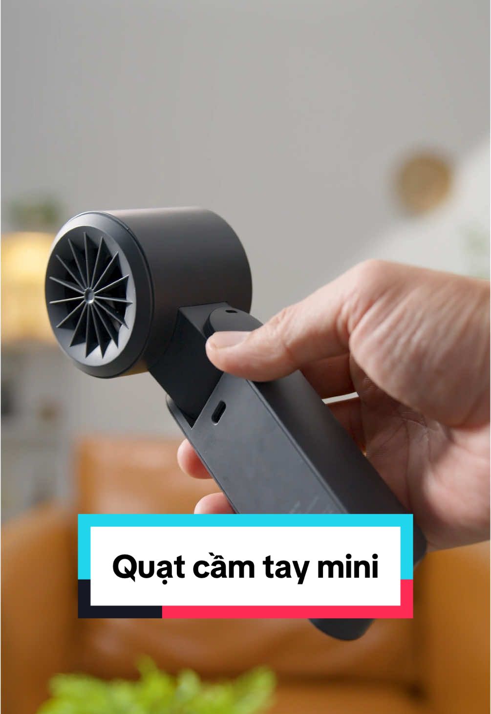 Quạt cầm tay XỊN cho Mùa Hè #Thegioididong #quatcamtay #quạt #quạtmini 