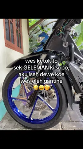 yo sorry wae kene cowo mahal🤣 #deny⚡️ #xybca #2stroke #2strokeindonesia #force1 #twostroke #4u #fyp #masukberandafyp 