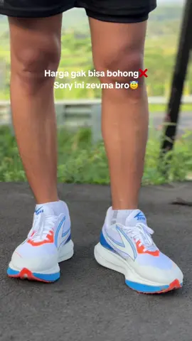 Murah belum tentu murahan guys, kalo belom coba ngiranya pasti bad quality😂  #sepaturunning #drtirta #zevma  #joging 