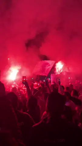 Pasan los años nada cambia este sentimiento ❤️💛❤️❤️  Y dale U toda la vida🔥🔥🔥 #universitario #ydaleu #trincheranorte 