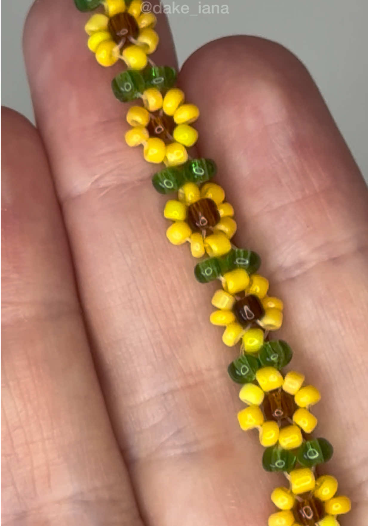 🌻✨ DIY Beaded Sunflower Necklace ✨🌻 Want to make your own sunshine you can wear? ☀️ In this video, I’ll show you step-by-step how to create a stunning sunflower necklace using just beads, thread, and a little creativity! It’s easier than it looks — and so satisfying to wear something handmade and full of summer vibes. 💛🌼 🎥 Watch till the end for the final look — and don’t forget to tag me if you try it! Let’s make the world brighter, one bead at a time 🌻✨ #BeadedJewelry #SunflowerNecklace #DIYJewelry #Beadwork #CraftTok #HandmadeAccessories #JewelryTutorial #BeadingLove #SunflowerVibes #BeadedNecklace #CottagecoreDIY #CraftReel #SummerJewelry #MakeItYourself #viralcrafts