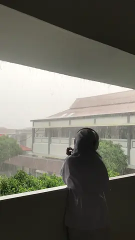 #hujan🌧️ 