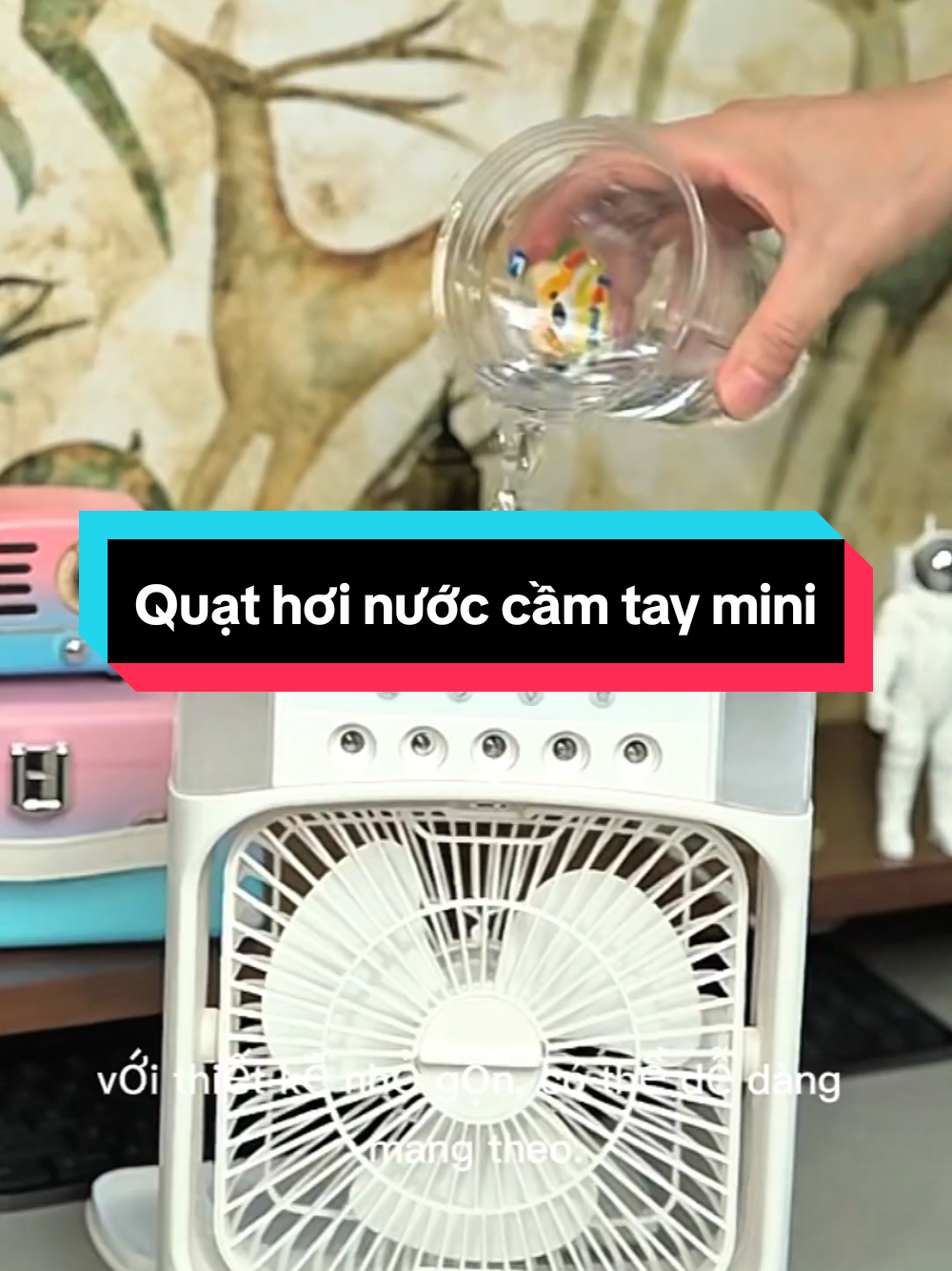 Quạt hơi nước cầm tay mini#giadung #giadungtienich #quathoinuocmini #quathoinuocdeban #quathoinuoc 