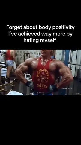 Most motivating thing is being uncomfortable try tell me otherwise  #Gymbred #swolescrolls #gymhumour #gymcore #Fitness #spotter #gympartner #gymfail 