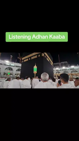Kaaba listening to the Adhan for Salah while doing Umrah #اكسبلورexplore❥🕊 #4u #foryou #fypyoutube #viralvideo #india #pakistan #vlogger #viralshort #video #viralvideos 