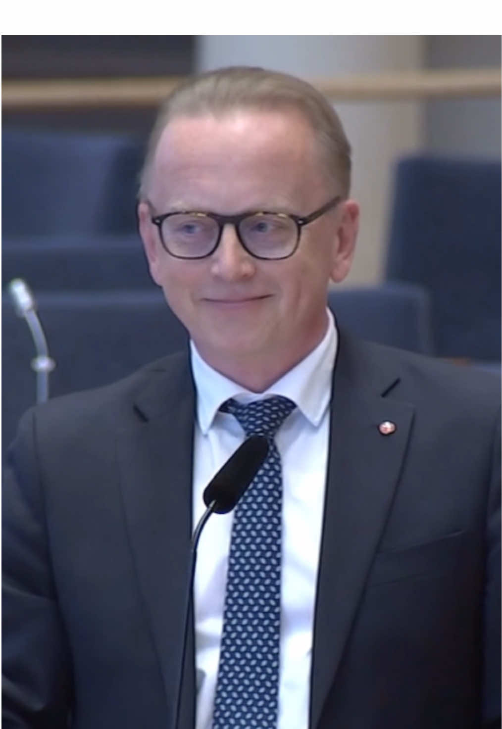 🥹 @Fredrik Olovsson #riksdagssossar #energidebatt #elpriser #el #sverige #fördig 