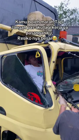 Apa pun masalah nya jangan pernah bertengkar saat pasangan kalian lagi cari nafkah #trucksumbarmania #fypシ゚viral🖤tiktok #trucksumbar 