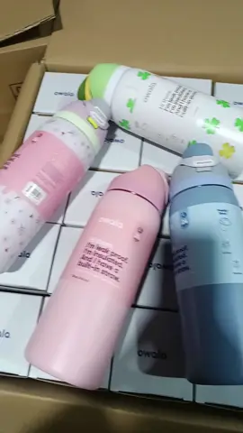 owala Rose Quartz, sea salt, they are very nice, I like them very much.#RoseQuartz #seasalt #OWALA #Owala #owala #owalafreesip #owalawaterbottle #owalawaterbottle #owalalife 