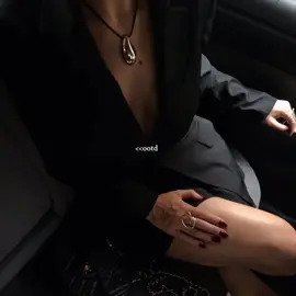#OOTD #outfit #classic #classy #elegance #classyoutfit #style #outfitinspo #inspo #icon #pinterest #xyzca #fyp #foryou #oldmoney #oldmoneyaesthetic #fashion #future #futureme #fy 