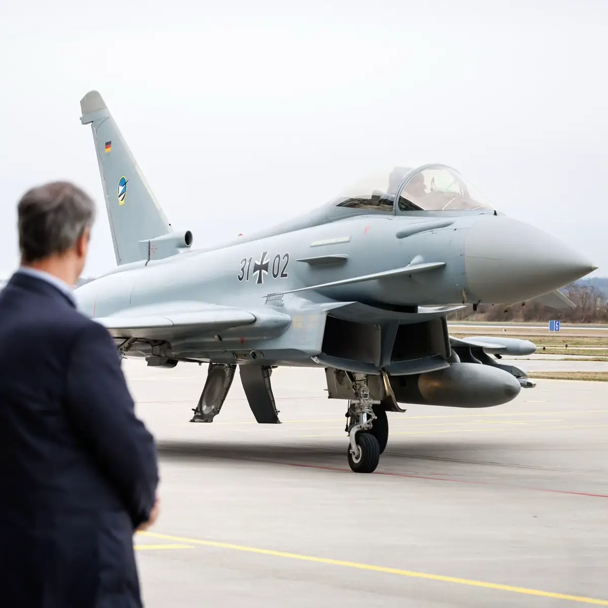 Sicherheit ist der Preis für Freiheit. Bayern ist europaweit ein Premium-Standort für Defense-Tech. Habe heute zum großen Verteidigungs- und Rüstungsgipfel eingeladen. (Fotos: Archiv) #bundeswehr #verteidigung #sicherheit #freiheit #markussöder @Bundeswehr Karriere @bayern.de 