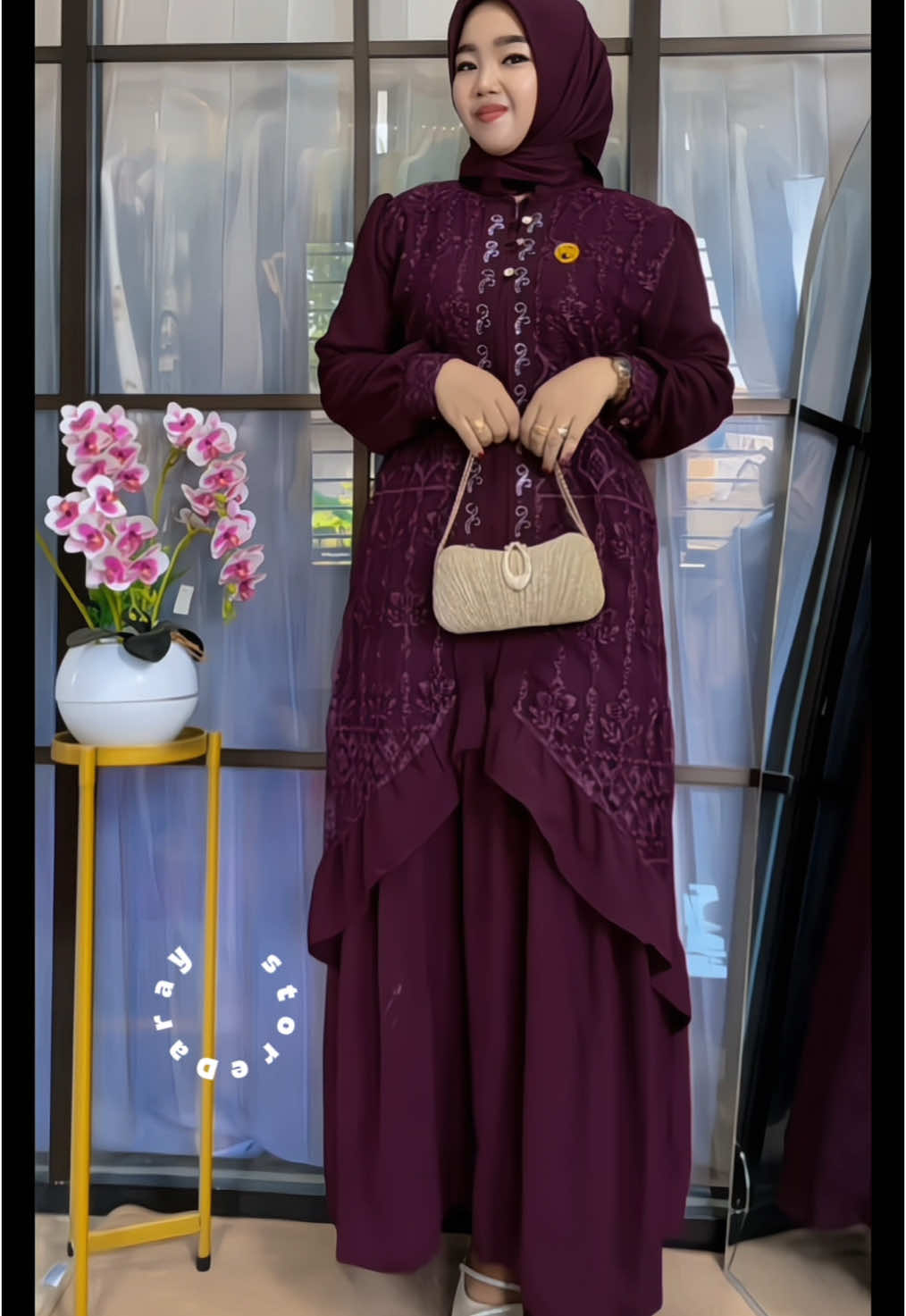 Ternyata ada😭😭#gamisbrukat #gamisbrukatmurah #promogamis #gamis #gamismurah #gamiskondangan #outfit #gamismurah #outfitgamis #gamisburgundi #gamissyarsethijab #gamisumroh 