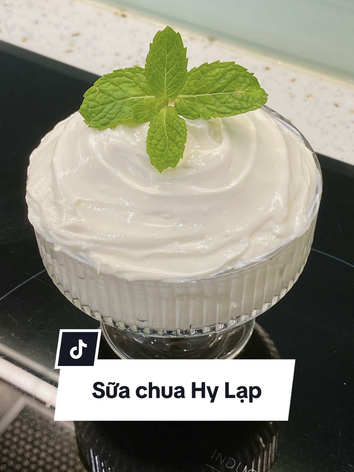 Tự làm sữa chua Hy Lạp tại nhà dễ lắm nè các bác😘😘  #giadinhnhamit #suachuahylap #greekyougurt #fyp #nauancungtiktok #trending
