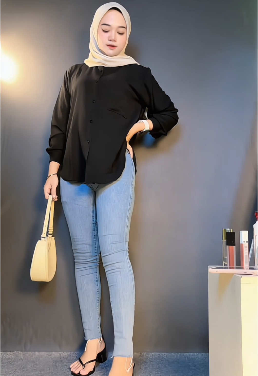 Rekomendasi kemeja simple adem nyaman poll #rekomendasioutfit #fyp #kemeja 