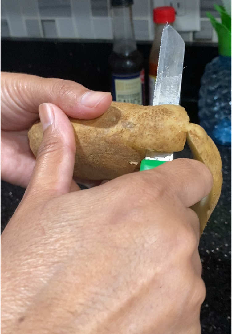The fastest way to peel (no mess no stress) #asmr #chefstyle  #cutwithme #asmrvideo #asmrpeeling 