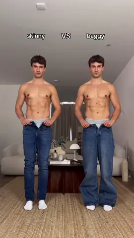 Skinny jeans or baggy jeans? 🤯👖 Save for later #fashionhacks #style 