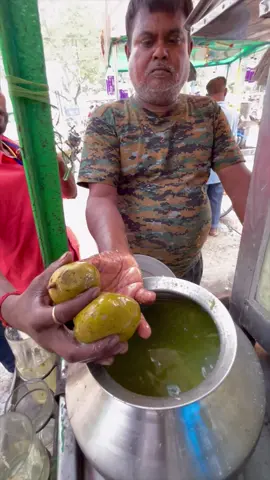 Aloo Drink se thandak ka asli maza! Summer special street food treat! 🥤🔥 #Foodie #foodbloggers #trending #aloodrink #indianstreetfood 