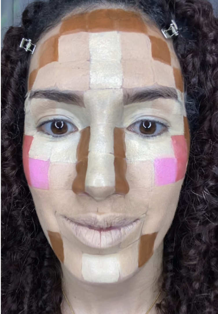 Espalhando a maquiagem pixel, o que acham? Kkkk Id fixador: 1NLDA8-E6MR @Mercado Livre Moda  #OMelhorDaBeleza #TemModaNoMercadoLivre #maquiagem #makeup 