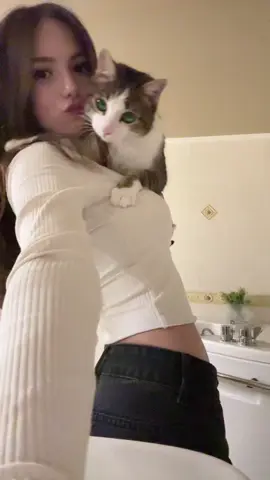 it doesn't love me.