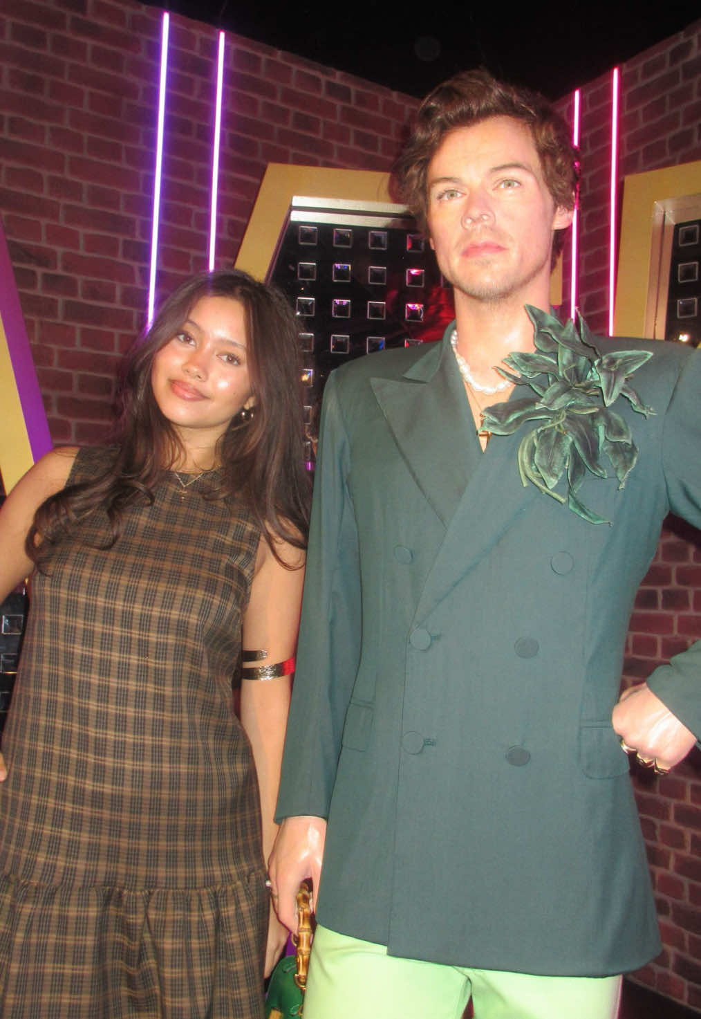 Harry the wax figure you are. #fyp #harrystyles #madametassauds 