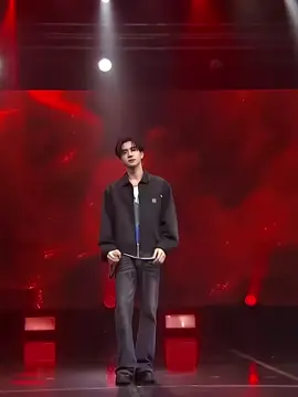 มุมไหน มุมไหนบ้างที่ไม่หล่อคะ #perth #perthtanapon #เพิร์ธธนพนธ์ @PERTHPPE 