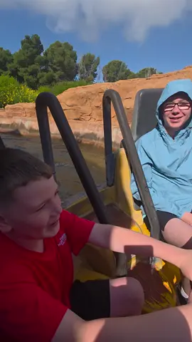 The river rapids in portaventura  #salou  #portaventura #goodtimes 