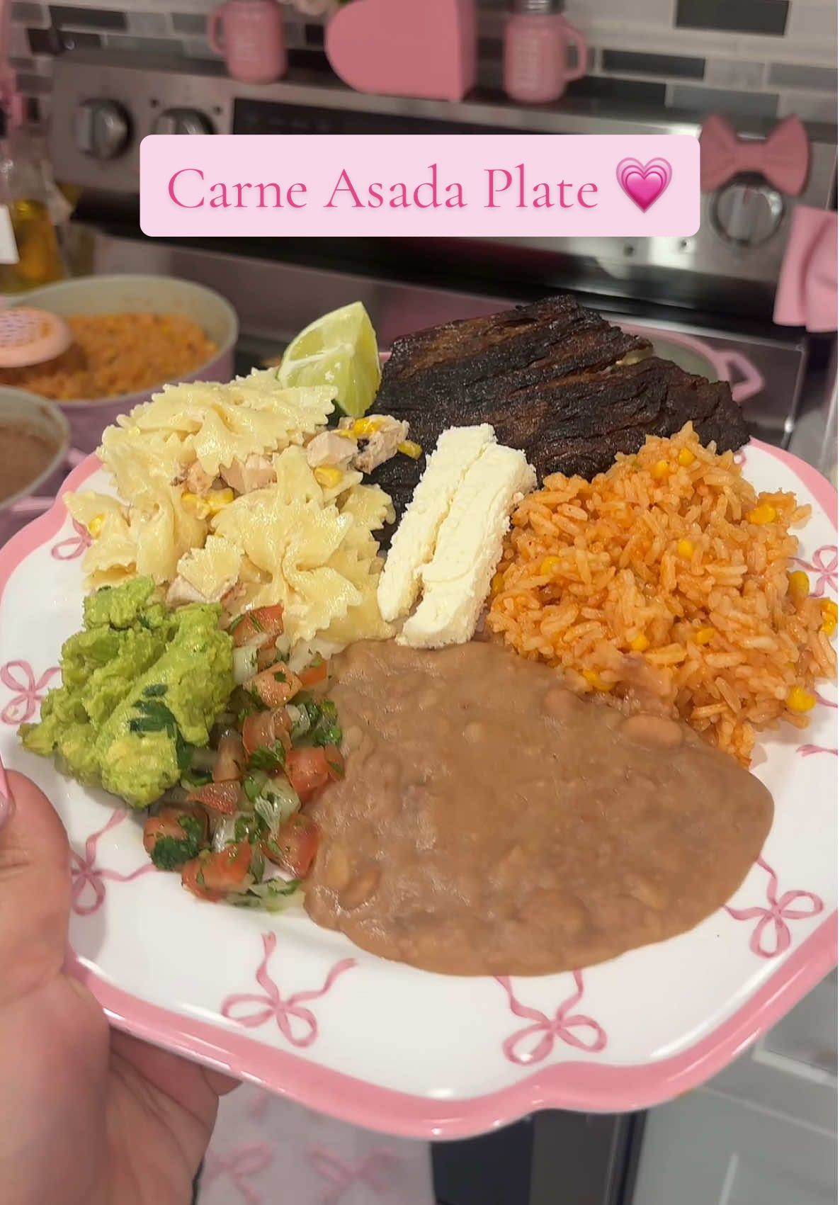 Happy Thursday💗 #fyp #carneasada #asmrtiktok #asmr #pink #beans #mexicanrice #avocado #pinkobsessed #dinner #DinnerIdeas #pasta #parishilton #parishiltoncookware #pinkbow #viralvideo #viral #trending #cooking #cookingvideos #fypシ #fypage #fypシ゚viral #fyppppppppppppppppppppppp 