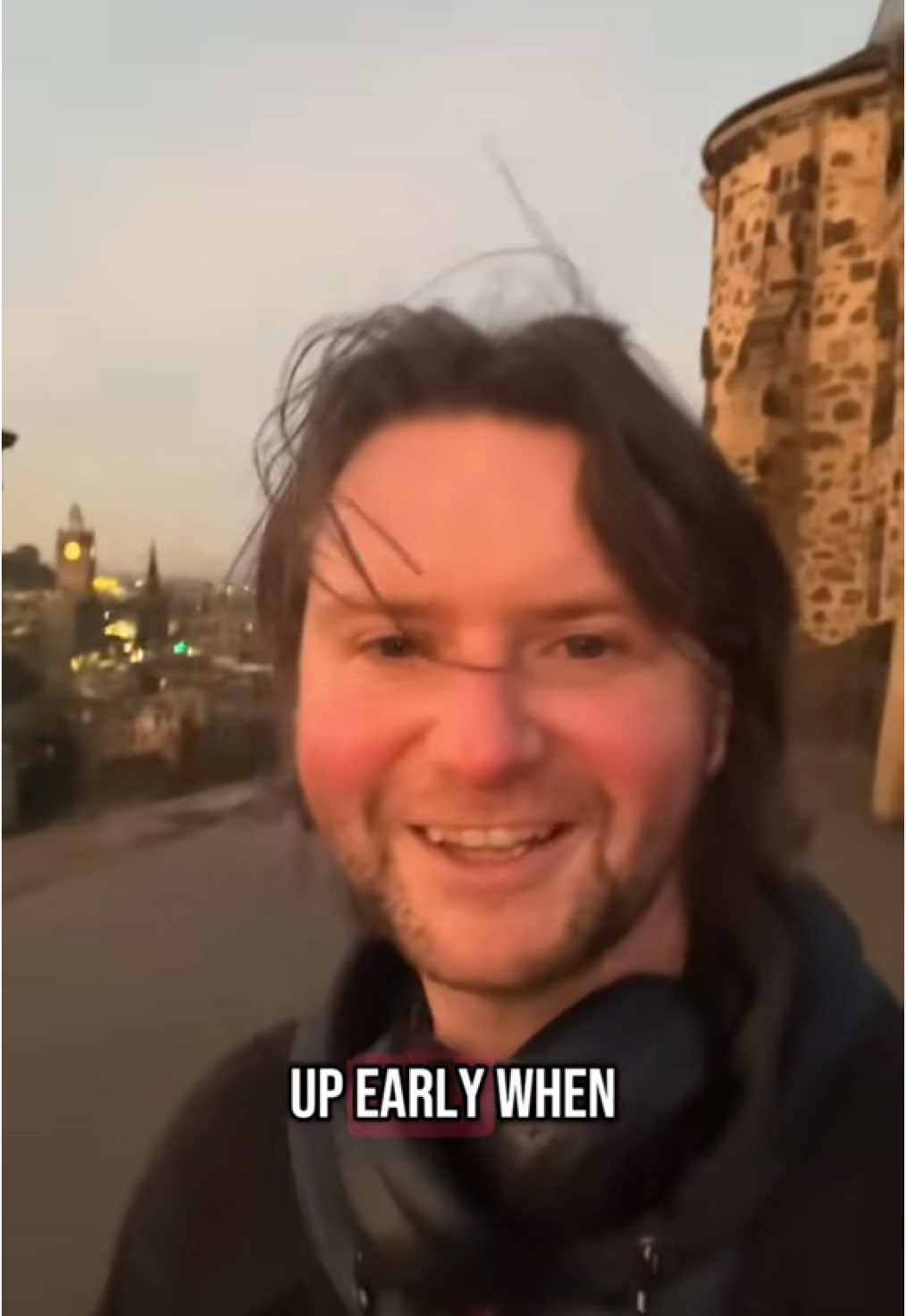 This is why you should get up early when you’re visiting Edinburgh in Scotland 🏴󠁧󠁢󠁳󠁣󠁴󠁿  #visitscotland #Scotland #scottish #edinburgh #scotlandiscalling #scotlandexplore #scotlandtok #outlander #braveheart #scottishaccent 