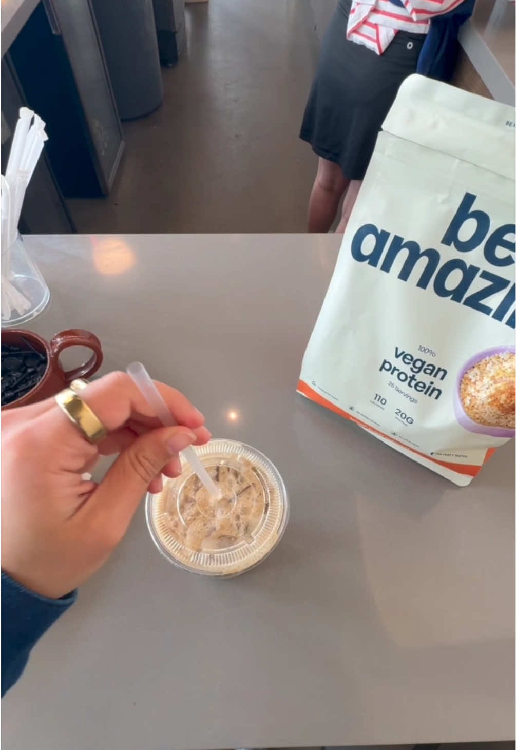 should this be a series?! 👀 thanks @Prickly Pear Coffee Co.™️ for the AMAZING Brown Sugar Oatmeal Protein Latte ☕️☕️☕️ #protein #proteincoffee #proffee 