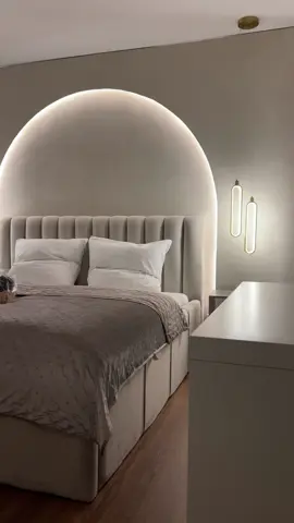 Bedroom 🤍🤲🏻 #marriedlife #married #muslimcouple #couple #interior #FoodLover #wedding #engagement #Love #dateideas #travel #bedroomdesign #bedroom #interiordesign #diyproject #ikeahack 