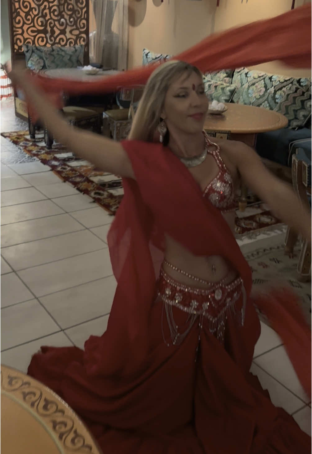 Come see me dance 6 nights a week at @lebazaarmaui! 50% off for the month of May! Thanks for the video @traveleroflove #isainca #dancers #dancing #lebazaar #lebazaarmaui #goldwings #wingsofisis #bellydance #bellydancers #Love #fyp #bellydancechallenge #bellydancelife #bellydancer #foryoupage #morrocan #restaurant #maui #hawaii #elyanna @elyanna 