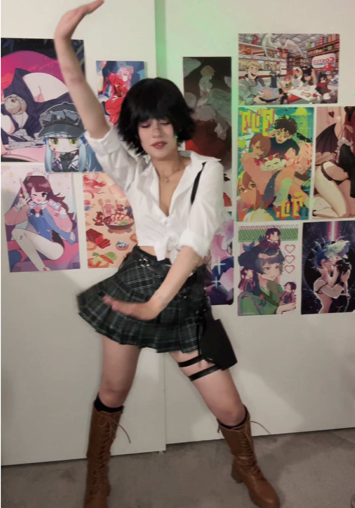 this dance is SO FUN💃🏻 #devilmaycry #ladydevilmaycry #ladycosplay #lady #devilmaycrycosplay #dmc #ladydmc #gamecosplay #anime #foryou 