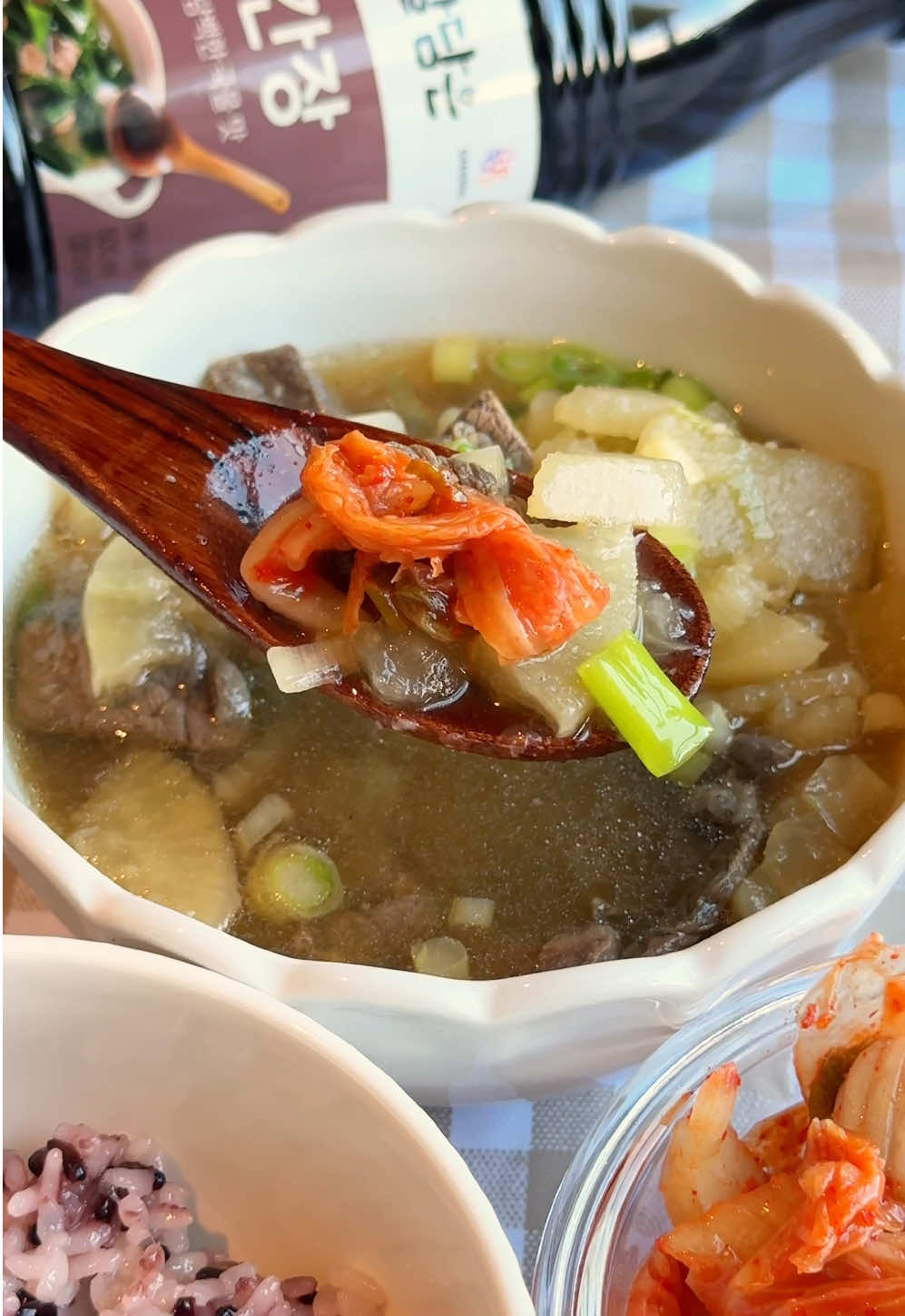 korean beef and radish soup 🥣 ingredients: 12 oz beef brisket, sliced 1 tbsp @ofoodusa soup soy sauce (adds a rich umami flavor to the soup!!)  1/2 tbsp minced garlic 1 tsp sesame oil 12 oz korean radish (mu), sliced 7 cups water or stock (i use anchovy!) 3–4 green onions, chopped 1/2 tsp black pepper instructions: marinate the meat with soup soy sauce, sesame oil and minced garlic for at least 20 mins.  heat 1 tsp neutral oil in a pot. stir-fry beef until browned. add radish and stir-fry for 2 mins. pour in 7 cups of water or stock. simmer on medium for 25 mins, skimming off foam. add 1 tbsp more soup soy sauce (or to taste), 1 tbsp garlic, green onions, and black pepper. simmer 5 more mins, then serve hot. this soup is somehow warm & comforting yet refreshing!  perfect for chilly days or when you need something comforting 🤍 #soegogimuguk #koreansoup #comfortfood #homemadesoup #koreanfood #koreancooking #asianfood #asiancooking #koreanbeefandradishsoup #easyasianrecipes 