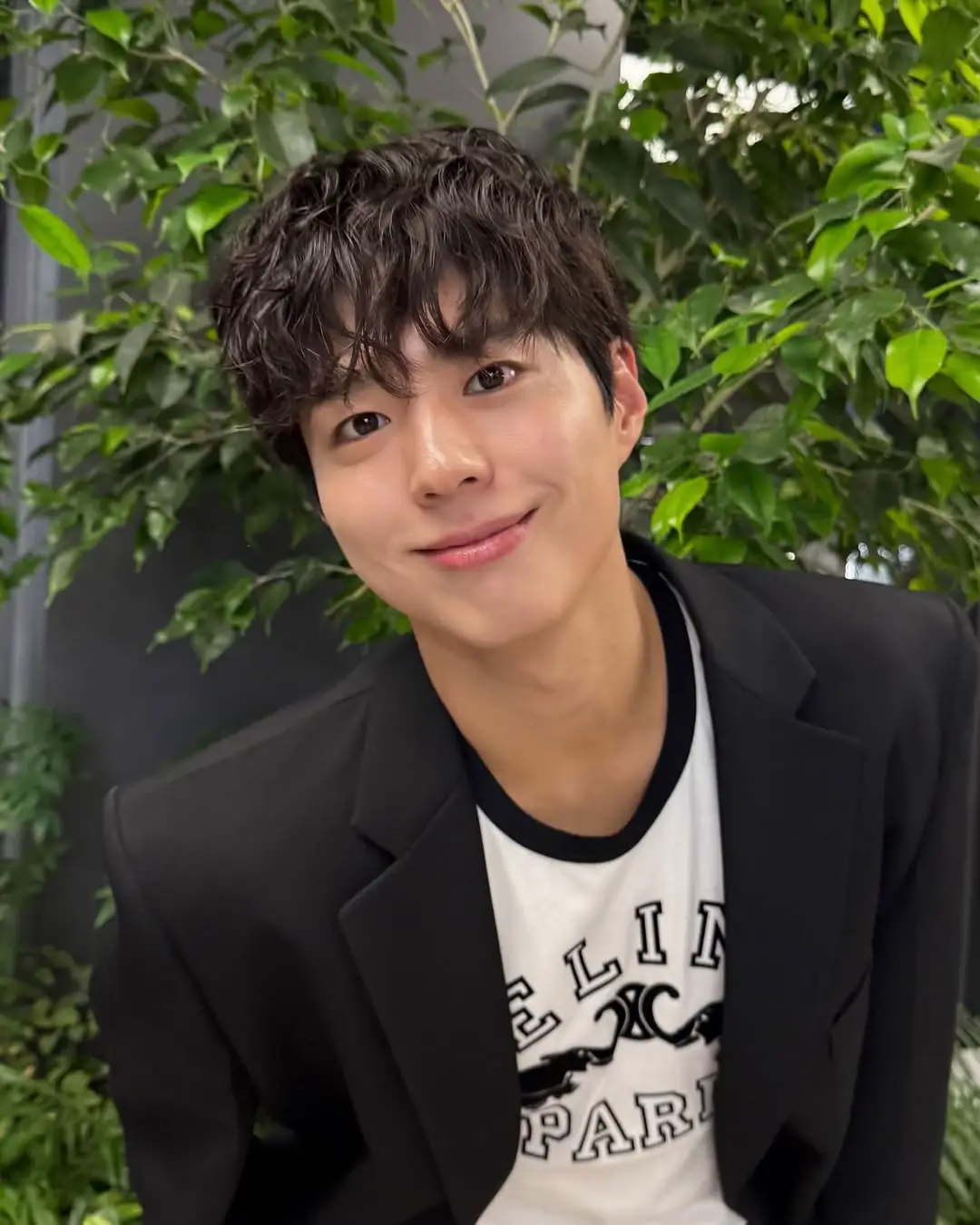 Fotos postada pelo príncipe BoGum na rede vizinha com elenco de Good Boy .🥊 Cr BoGum rede oficial  #ParkBogum #parkbogumbrasilfc #goodboy #primevideobrasil #jtbc 