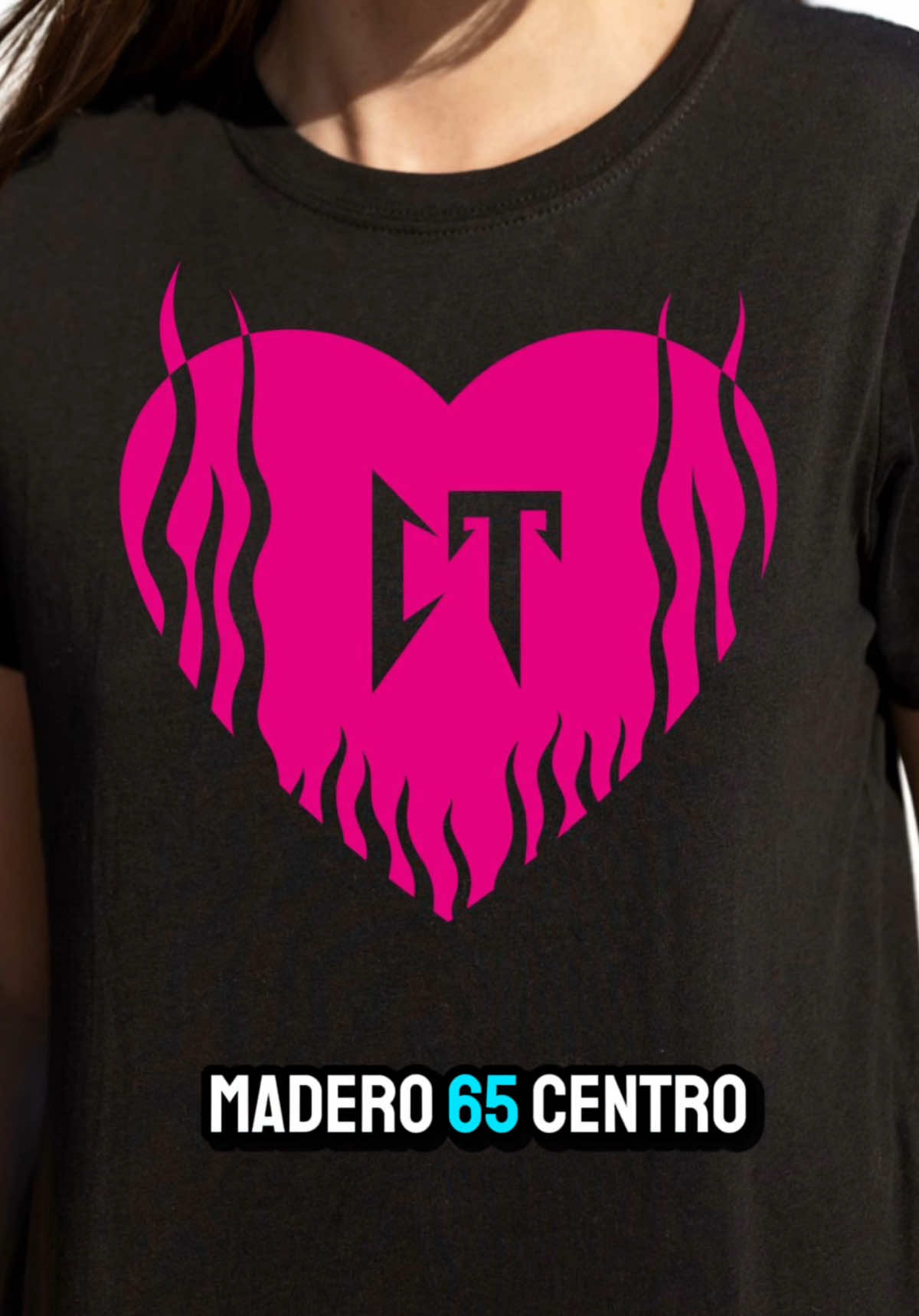 Este fin de semana en Querétaro, en Tribu Bazar (Madero 65, Centro) de 12 pm a 8 pm, hay promo especial: una playera por $100 o dos por $150. ¡Solo para valientes de un mundo nuevo! #fyp #tshirt #ct #corridostumbados #like #fyp #natanaelcano #pesopluma #mexico #fyp #juniorh