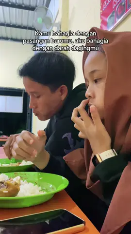 Lancarkan rizky kita berdua ini ya allah dan buat anakku semangat