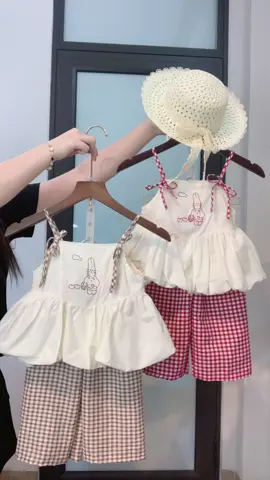 SET BỘ 2 DÂY KÈM QUẦN KẺ TẶNG MŨ #trending #quanaotreem #thoitrangtreem #doxinhmoingay #vayxinh #vayxinh #xuhuong #giaiphongmiennam #setxinhxinh #hottrend #hottrend #dibien #dibien #fytシ #hoa 