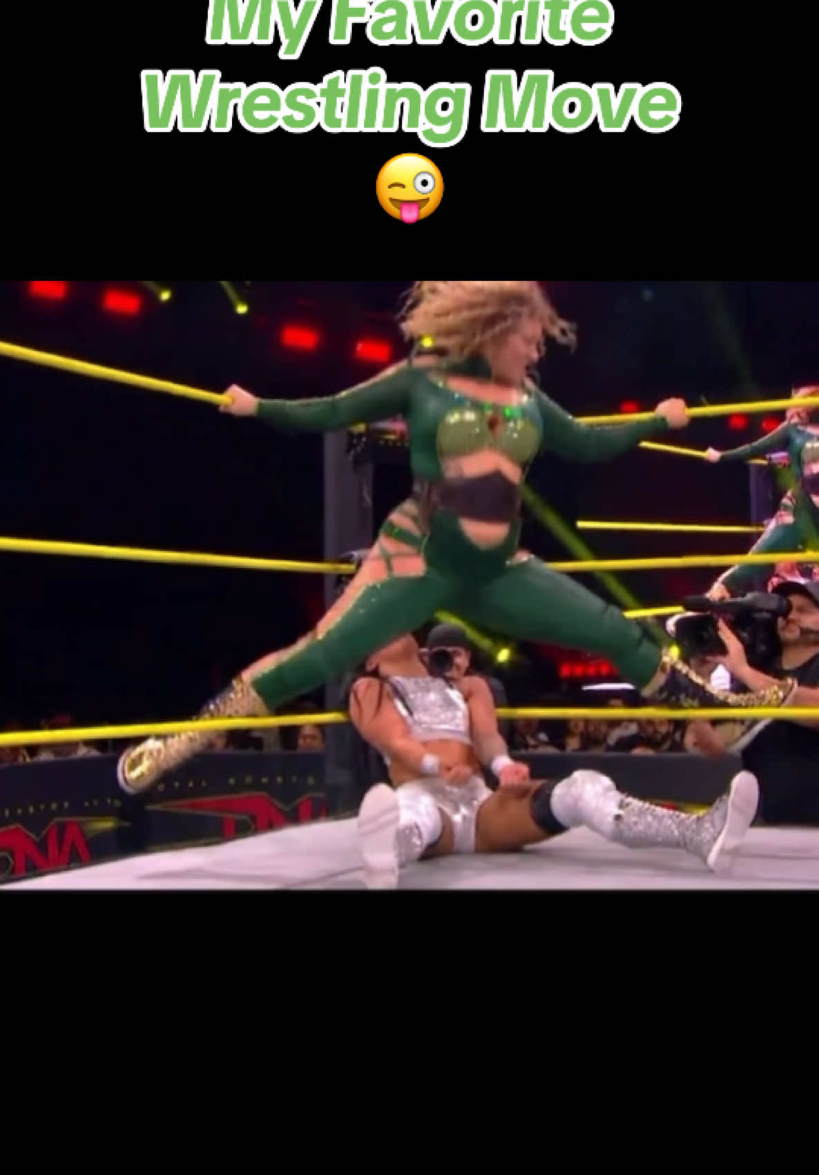 GOD DAMN!!! 🤩 #fyp #WWE #tna #tnawrestling #wwetiktok #wwewrestling #wwefan #favorite #wrestling #wrestlingtiktok #wrestletok #wrestler #woah #womenswrestling @WWE @WWE NXT @TNA Wrestling @Nikkita Lyons 