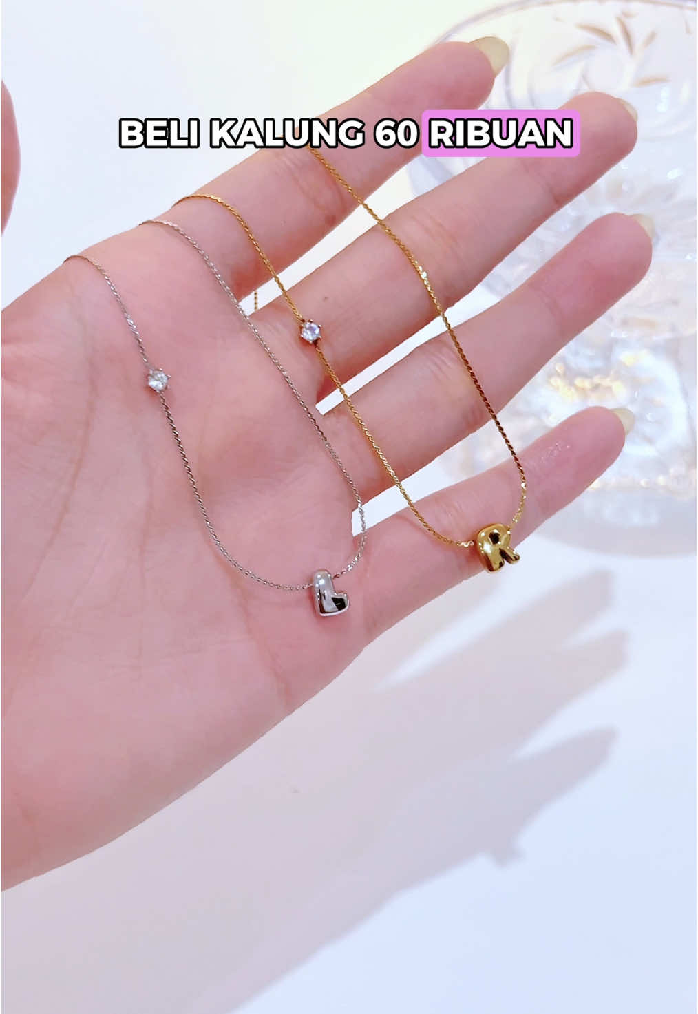 wajib punya 💓 #kalungviral #kalungtitanium #kalunginisial #kalunghuruf #initialnecklace 
